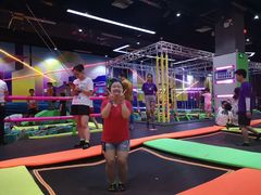 -酷跳蹦床主题公园(万胜广场店)