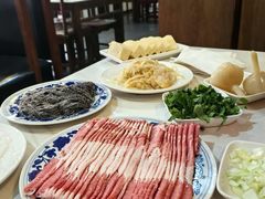 -洪运轩饭庄(北纬路店)