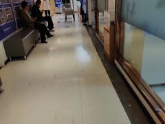 -柏乐口腔医院·舒适化无痛种植牙中心(东盟商务区院)