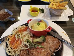 -豪客来牛排(府河店)