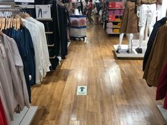 -优衣库(哈尔滨中央大街店)