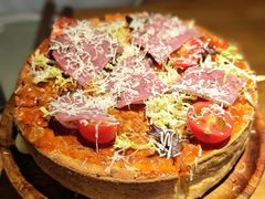 -Dragon Pizza•圆脸龙披萨·牛排餐厅