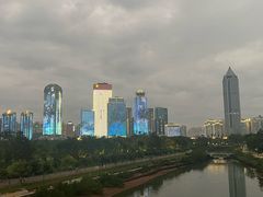 -万绿园