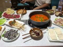 -贵府酸汤牛肉火锅·贵州老字号(飞山街店)