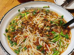 -蜗牛的家旅行主题云南菜餐厅.小酒馆(护国寺店)