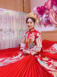 点击看大图 -艾米丽婚纱礼服