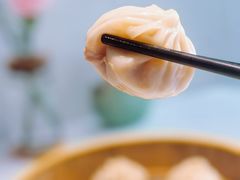 蟹黄小笼包-松鹤楼·非遗·苏帮菜(融科店)