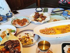 -八府香鸭·啫啫煲(华山路店)