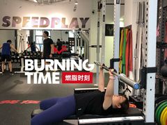 -汗水空间私教健身连锁(SM广场店)