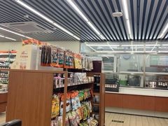 零售区-全家便利店(莲花池东路店)