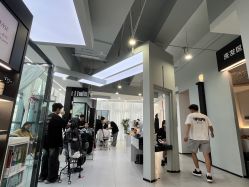 -U·NI SALON 造型