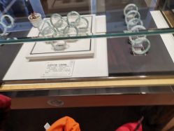 -北京七彩云南翡翠珠宝旗舰店(月坛店)