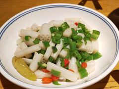 大蒜叶炒腊肉-爱碗亭·鲜炒湖南菜(壹城中心店)