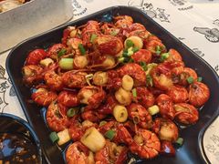 -巴厘龙虾·榜首油焖大虾(音乐学院·沿江酒馆店)
