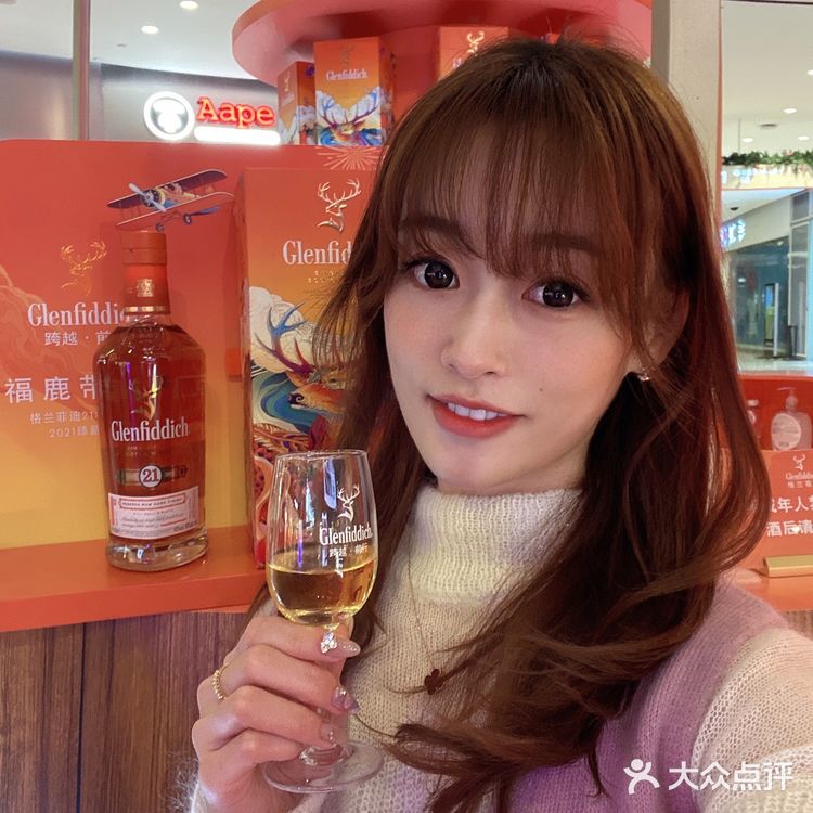 魔都惊现网红福🦌，探秘格兰菲迪“福鹿之家”沉浸式快闪店