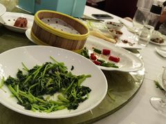 烤鸭感觉没烤透-上海小南国(世博源店)