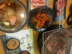 -合易泓烤肉·海肠捞饭(火车站店)