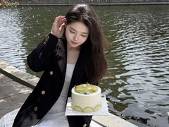 -山与蓝·轻糖鲜果蛋糕(勒泰店)