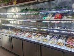 自助取餐区-张亮麻辣烫(天津河东华馨公寓店)