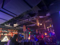 -UP嘻哈酒吧(粉巢店)