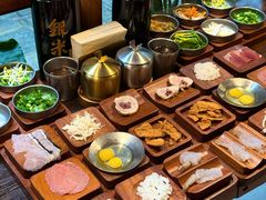 -银米·云南传统过桥米线(双廊黑金冠店)