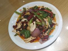 火爆黄喉-易老九江湖菜(北滨一路店)