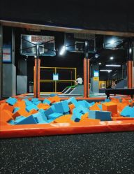 -蹦贝运动中心·蹦床·攀岩·闯关(龙岗店)