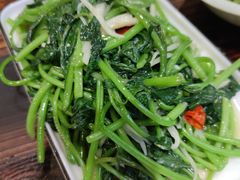 -蚝美人·生蚝海鲜烧烤(茶花园店)
