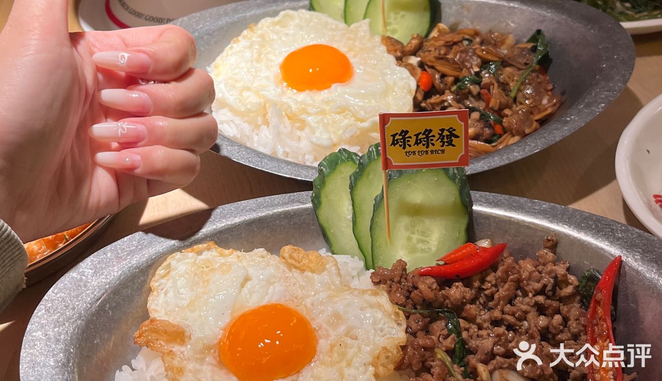 北京路这里……圣诞节浓度已超标！！