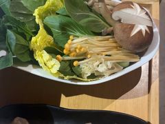 -喃喃椰·糟粕醋·椰子鸡火锅(七堡花园店)