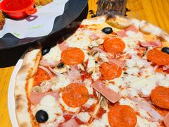 -JINNS锦时 steak&pizza(浸信会礼拜堂旧址店)