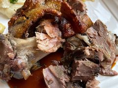 猪肘-LENBACH兰巴赫西餐啤酒坊(大连东港店)