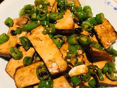 皇帝椒炒香干-吃饭皇帝大土家民族菜(正大广场店)