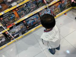 -玩具反斗城(万象汇店)
