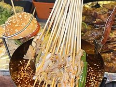 -何师烧烤Pro ·江湖川菜·小龙虾·精酿啤酒(太古里旗舰店)