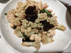 -江城小馆陕南妈妈菜·全球旅行餐厅(钟楼店)