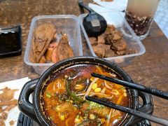 -渝龙记罐罐米线(中央城店)