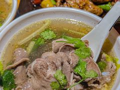 -大众跷脚牛肉馆·非遗传承单位(峨眉山店)