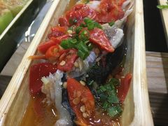 -胡须哥网红竹筒菜
