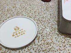 -小董哥烤串·爆汁大油边(故宫店)