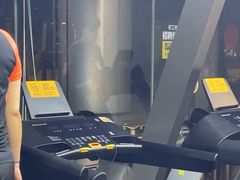 -超鹿运动(达信大厦店)