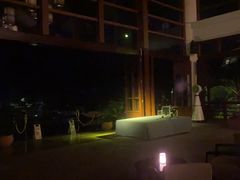 -亚龙湾喜来登·美景台大堂吧