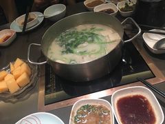 -捞王锅物料理(上海世茂广场店)