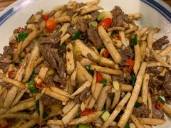 芋头炒牛肉丝-冯家大院