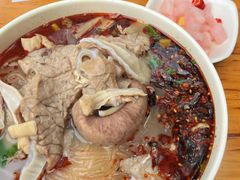 -王二妹夫妻肥肠粉