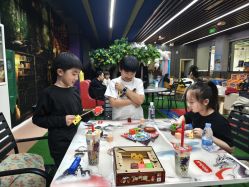 -欧酷世界动力星球(王府井奥莱UP TOWN店)