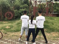 -齐岸健身(花园城店)