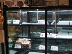 面包甜点陈列柜-喜茶(深圳丰盛町店)
