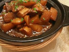 石锅萝卜烧肉-伊村饭店