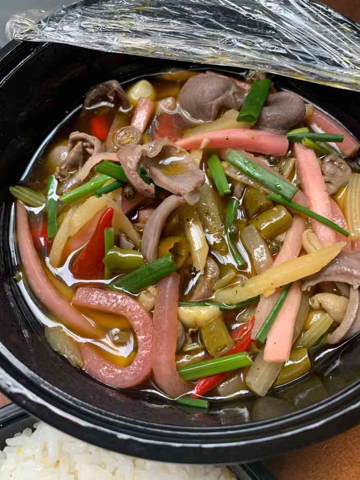 这样吃饭就不怕把油滴到办公桌上看着暖心的桌垫更有食欲了很喜欢超赞